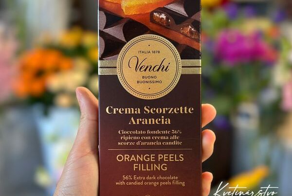 Venchi Crema Seorzette Arancia | Extra horká čokoláda s pomarančovou náplnou, 100 g.